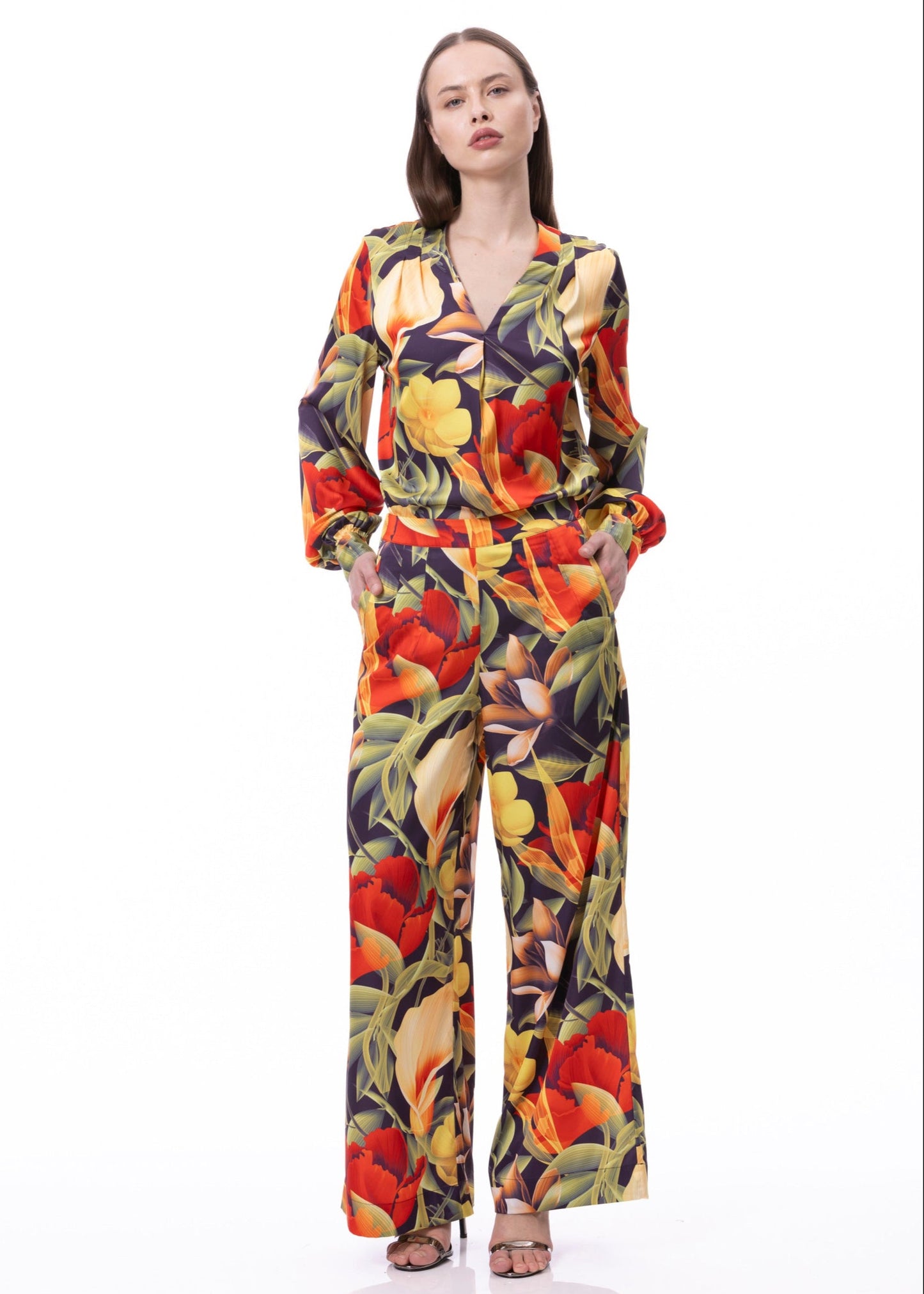 V-neck Pleat Detail Balloon Long Sleeve Blouse In Digital Floral Print